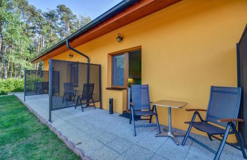 Hradec Kralove House | Top-Rated Oceanfront Stříbrňák Apartments with Hot Tub