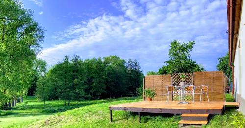 Lasenice House | Pet-Friendly Retreat at Apartmány u řeky Nežárky