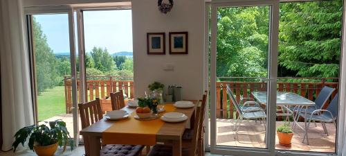 Karlovy Dvory Apartment | Family-Friendly Getaway at Nové apartmány U Špilínků