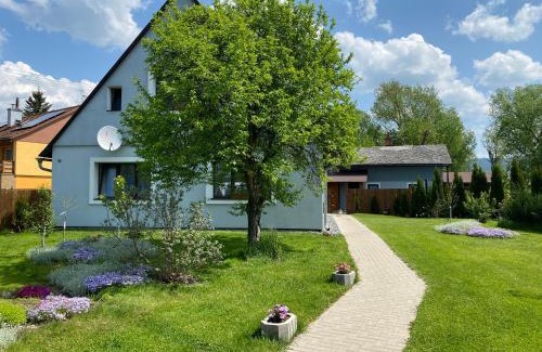 Rapotin House | Unforgettable Stay at Apartmány U Jeřábků with Ocean View