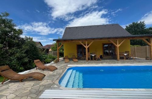 Luznice Apartment | Premium Stay at Apartmány u Kameníka - Třeboň with Ocean View