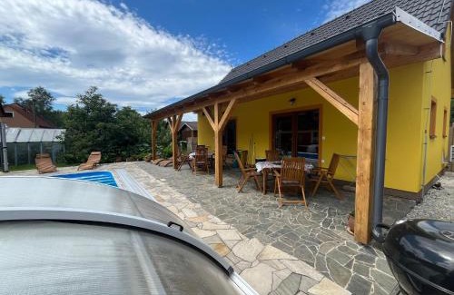 Luznice Apartment | Premium Stay at Apartmány u Kameníka - Třeboň with Ocean View