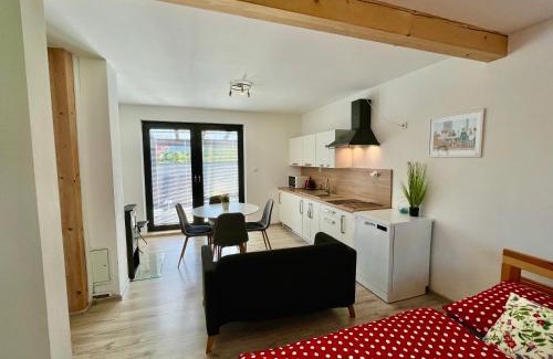 Dolni Lomna Apartment | Top-Rated Apartmány U Kempu with Oceanfront Views