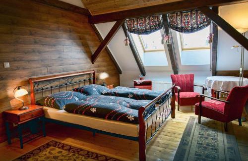 Kezmarok House | Guest Rated 9.2: Penzión u Maroša with Pool & Family Amenities