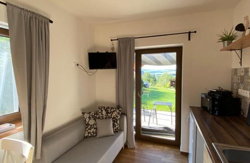 Dolni Morava Apartment | Highly Rated Apartmány Matěj with Hot Tub & Breakfast