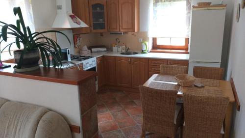 Majdalena Apartment | Welcoming Apartmány u Pilaře with Hot Tub & High Ratings
