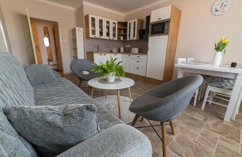Kvilda Apartment | Pet-Friendly Retreat at Apartmány U Sjezdovky - Rated 9.3