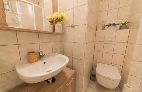 Kvilda Apartment | Pet-Friendly Retreat at Apartmány U Sjezdovky - Rated 9.3