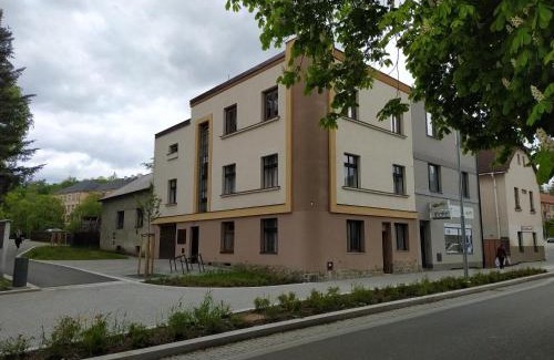 Havlickuv Brod Apartment | Central Apartments: Family-Friendly Stay with Great Reviews