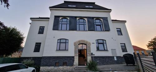 Litomerice Apartment | Family-Friendly Apartmány Vila Singles with High Guest Ratings