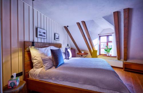 Troja Apartment | Family-Friendly Apartmány Vinice Salabka with Top-Rated Dining