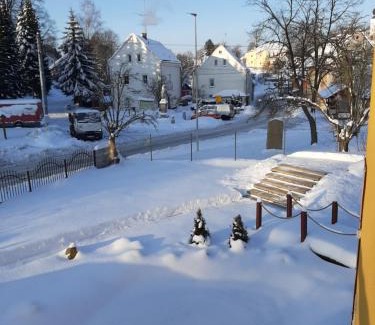 Jindrichovice Apartment | Pet-Friendly Stay at Apartmány-Zámecký Restaurant