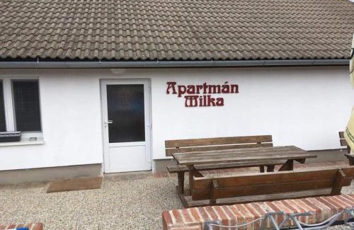 Zajeci Apartment | Comfortable Apartmány Zaječák: Pool & Pet-Friendly Stay