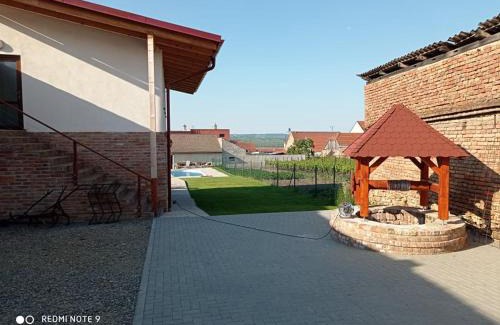 Zajeci Apartment | Comfortable Apartmány Zaječák: Pool & Pet-Friendly Stay