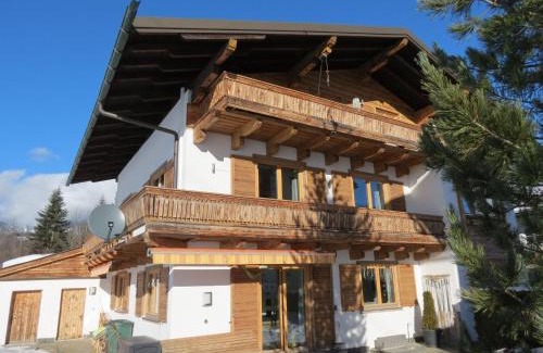 Maria Alm am Steinernen Meer Apartment | Spacious Apartment in Salzburgerland with 25m Balcony