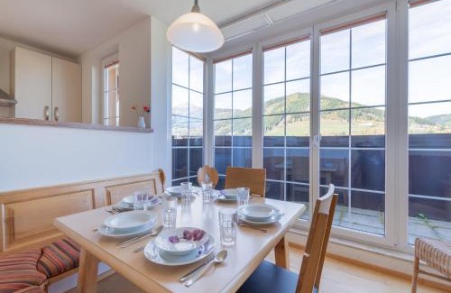 Sankt Margarethen im Lungau Apartment | Charming Apartment in St Margarethen with Balconies