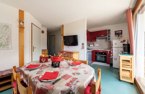 Saint-Francois-Longchamp Apartment | Cozy Appartement Bdl with Mountain Views and Balcony