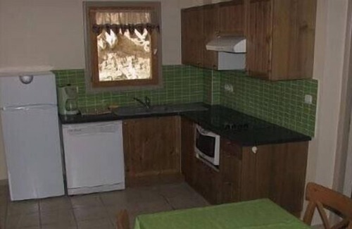 Saint-Pierre-dels-Forcats Ski Chalet | Apartment in chalet with sauna