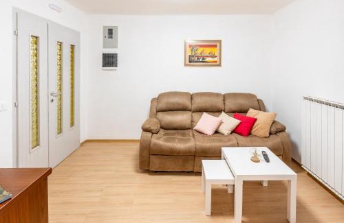 Ajdovscina Apartment | Family-Friendly Apartma Lozar with Exceptional 9.7 Rating