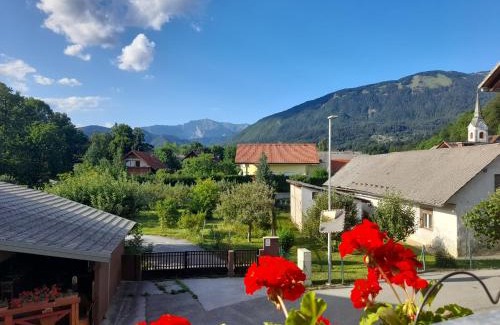 Trzic Apartment | Discover Apartma Marička: Family-Friendly Stay with Kitchen