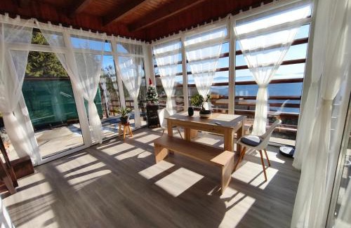 Hrastnik Apartment | Pet-Friendly Glamping at APARTMA NA KOZOLCU with Hot Tub