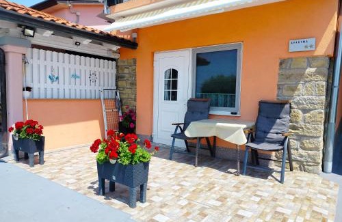 Seca Apartment | Scenic APARTMA SEA VIEW - Guest Rated 9.8, Family Friendly