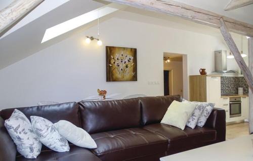 Varpolje Apartment | Discover Apartmaji Čujež: Pet-Friendly Paradise with Pool