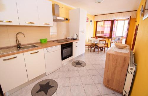 Drezniske Ravne Apartment | Kid-Friendly Comfort at Apartmaji Berginc - Rated 9.5/10