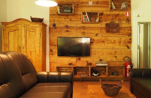 Gornji Petrovci Apartment | Guest Favorite: APARTMAJI GOSPOUD SRMAK - Family-Friendly Stay