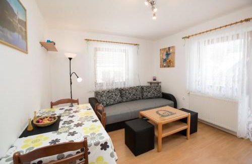Studor Apartment | Family-Friendly Retreat at Apartmaji Matej Cvetek