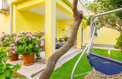 Municipality of Omisalj Apartment | Guest Rated Apartman 1 - An Ideal Stay Awaits You