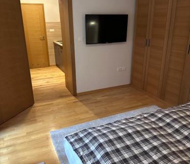 Jahorina Apartment | Discover Comfort at Aparthotel Vucko with Pool & Spa