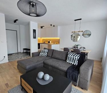 Kiseljak Apartment | Top-Rated Family Retreat: Explore Apartman 33 Today!