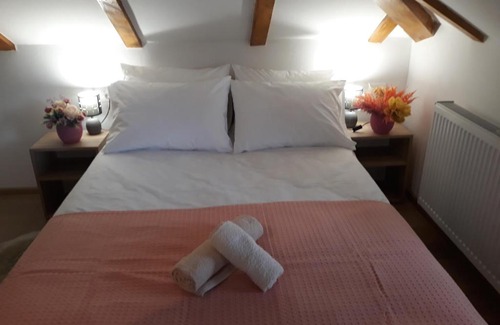 Ciganska Mahala House | Guest Rated 10/10: Family-Friendly Apartman AMALFI Stay