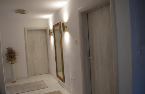 Kulen Vakuf Apartment | Pet-Friendly Apartman Amelaa with Top Guest Ratings