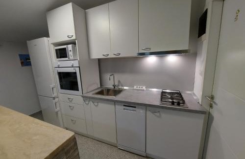 Fazana Apartment | Family-Friendly Stay at Apartman Ana - Rated 9/10