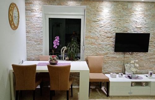 Stara Pazova Apartment | Top-Rated Comfort at Apartman Anja with Kitchen & Breakfast