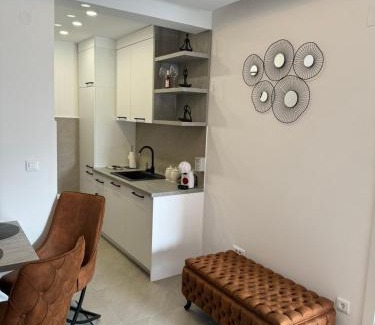 Babin do Apartment | Family-Friendly Retreat at Apartman ANNA ATINA Budva
