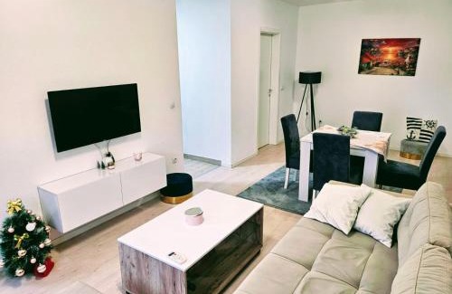 Gradiska Apartment | Family-Friendly Retreat at Apartman Aura - Rated 10/10!