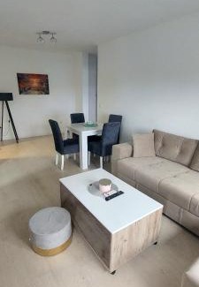Gradiska Apartment | Family-Friendly Retreat at Apartman Aura - Rated 10/10!