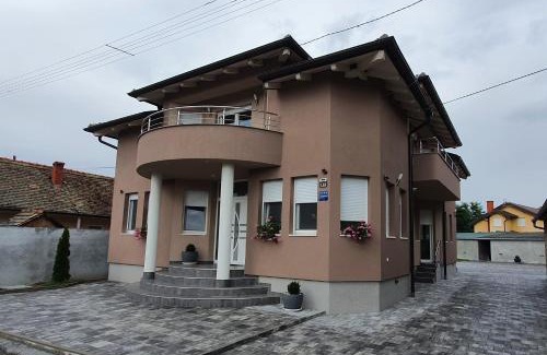 Satnica Đakovacka Apartment | Guest Rated 9.9: Stay at Apartman Božur with Breakfast