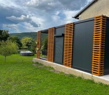 Bihac Apartment | Top-Rated Apartman Deluxe Una Holiday with Ocean Views