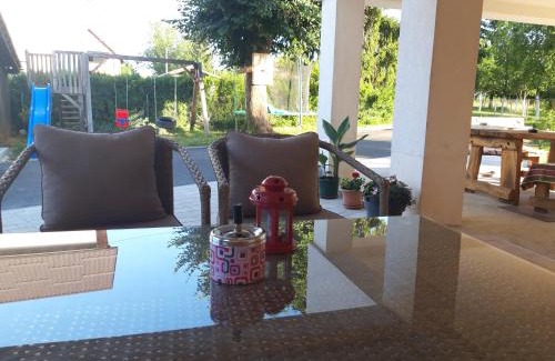 Lipovaca Dreznicka Apartment | Child-Friendly Retreat at Apartman Dorijan - Rated 9.2/10