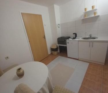 Teslic Apartment | Family-Friendly Comfort at Apartmani Dujakovic - Rated 9/10