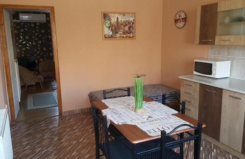 Harkany Apartment | Elegant Apartman Edit: Guest Rated 9/10 with Family Amenities