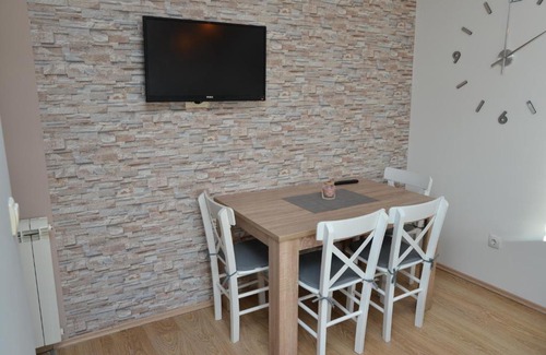 Lisina Apartment | Elegant Duplex Apartment Ema with Pool in Kopaonik
