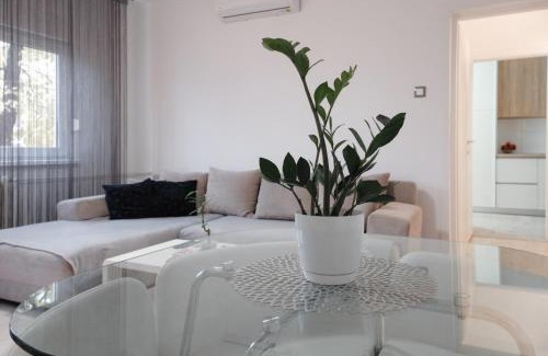 Osijek Apartment | Guest Rated: 9.8 - Family-Friendly Apartman Franko