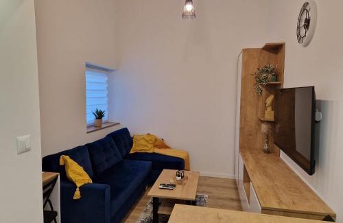 Slavonski Brod Apartment | Highly Rated Apartman Gallery: Family-Friendly Comfort
