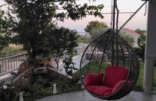Vodice Apartment | Family Retreat at Apartman Grlić - Rated 9.9 by Guests
