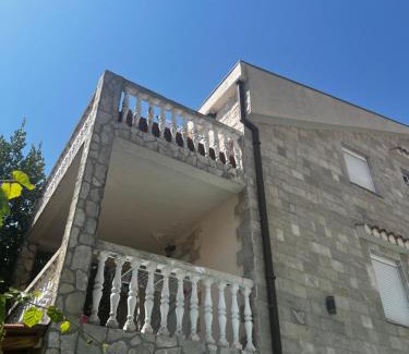 Maini Apartment | Pet-Friendly Retreat at Apartman Grujić for Families
